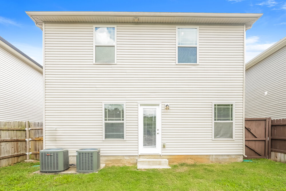 Building Photo - 1221 Catawba Way