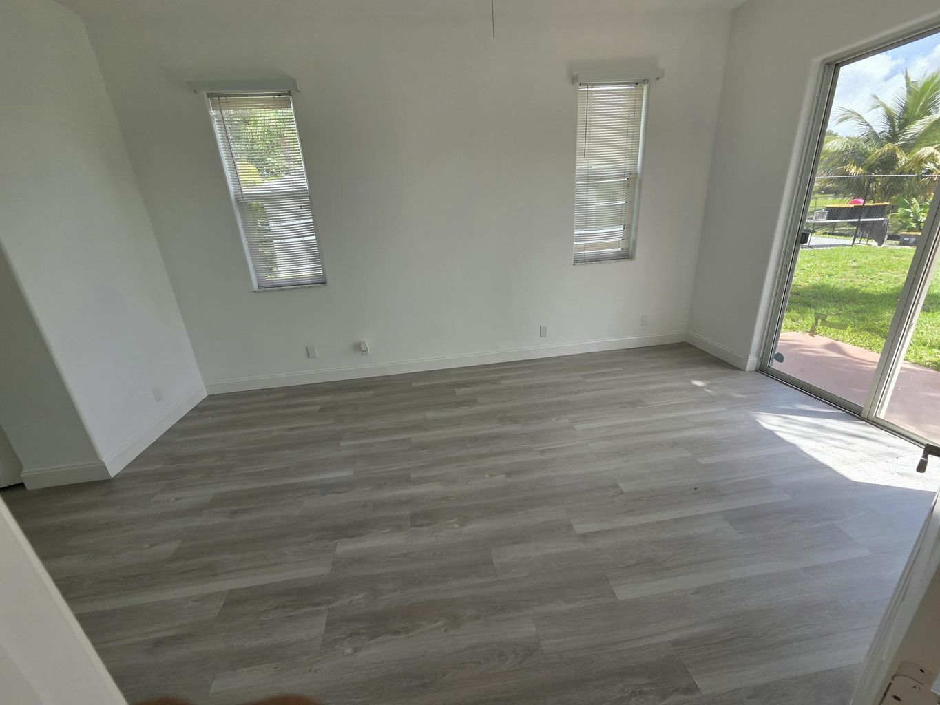 Building Photo - 1202 Hatteras Cir