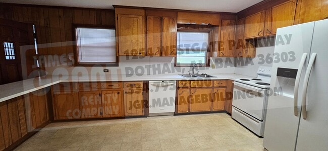 Building Photo - 4474 E Cottonwood Rd