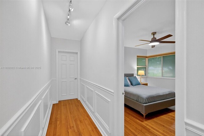 Building Photo - 839 NE 97th St