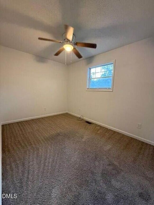 Building Photo - Adorable 2 bed Duplex in Wake Forest! Close to Downtown!