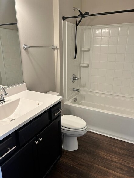 Building Photo - 408 Fishers Ct