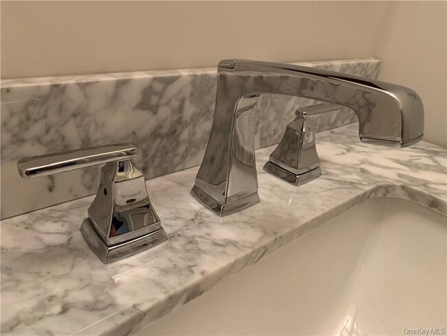 Building Photo - 565 Sierra Vista Ln