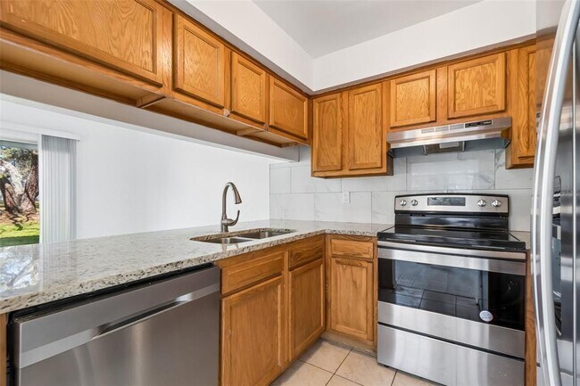 Building Photo - 5182 Sunridge Palms Dr