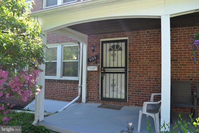 Building Photo - 5153 Frederick Ave