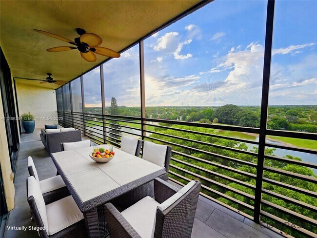 Building Photo - 7400 Radice Ct