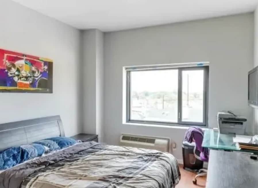 Building Photo - 1 Carriage City Plz