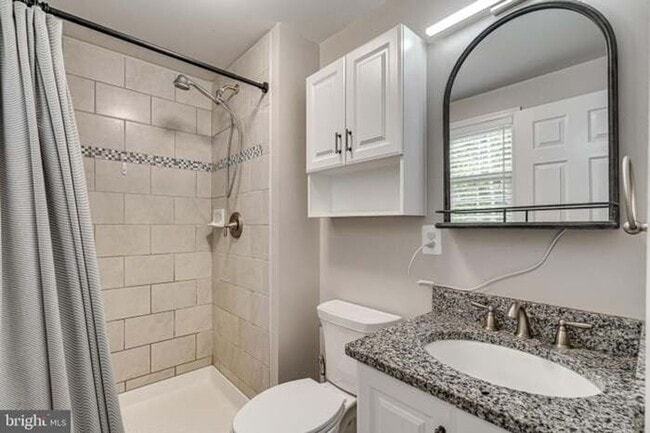 Building Photo - 3757 Hunting Creek Rd