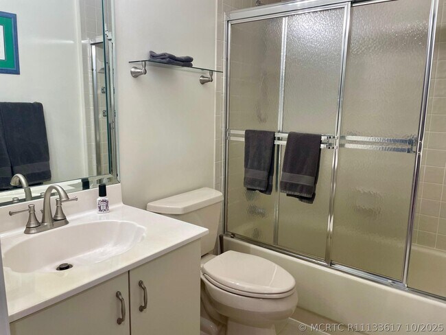 Building Photo - 9709 Shadybrook Dr