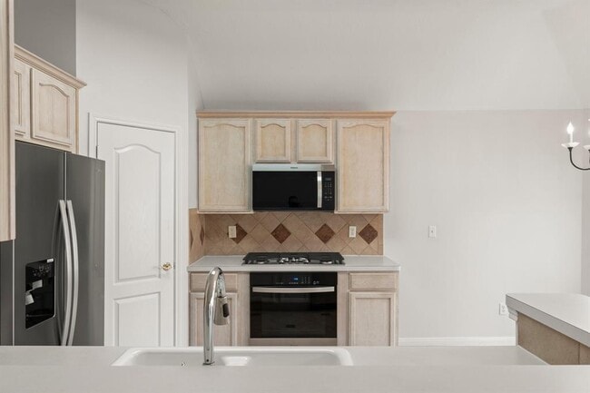 Building Photo - 23214 Goldensong Ct