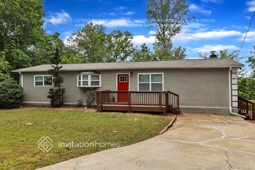Building Photo - 4718 Rambling Rd NE