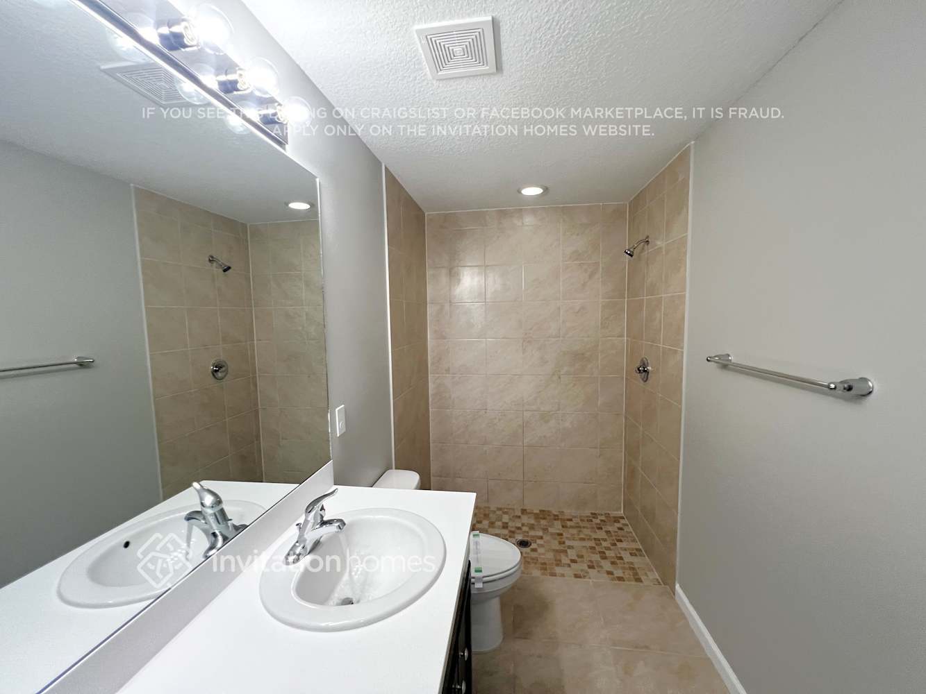 Building Photo - 2407 SE Melon Ct