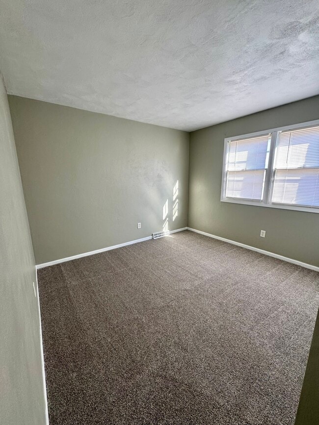 Building Photo - 3513 W 31st St