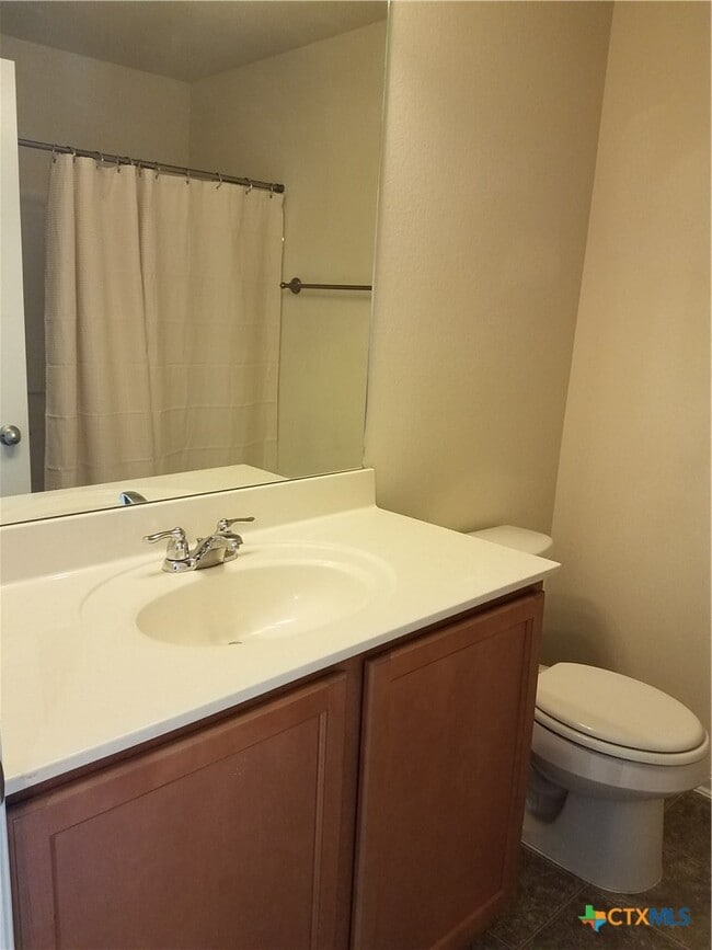 Building Photo - 334 Trestle Tree