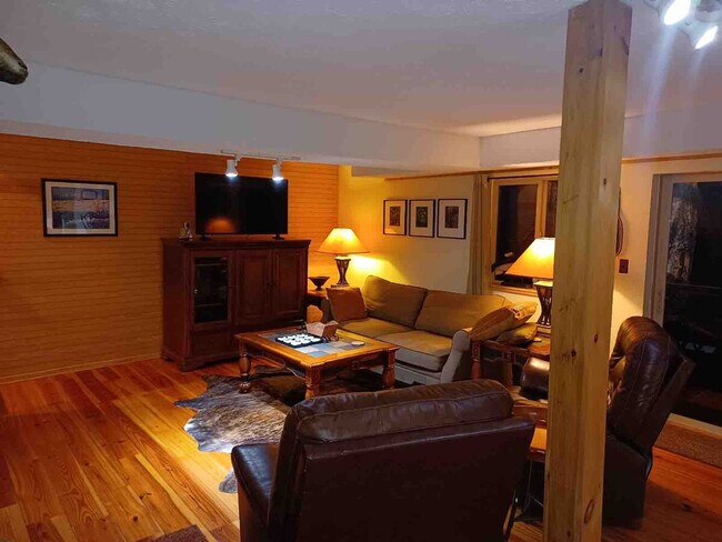 Building Photo - 344 Buckeye Rd