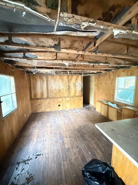 Building Photo - 1425 Wanna Dr