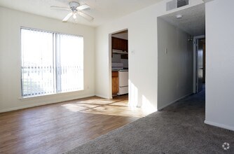 Interior Photo - Bella Oaks