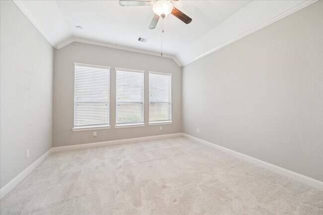 Building Photo - 21275 Auburn Fields Dr