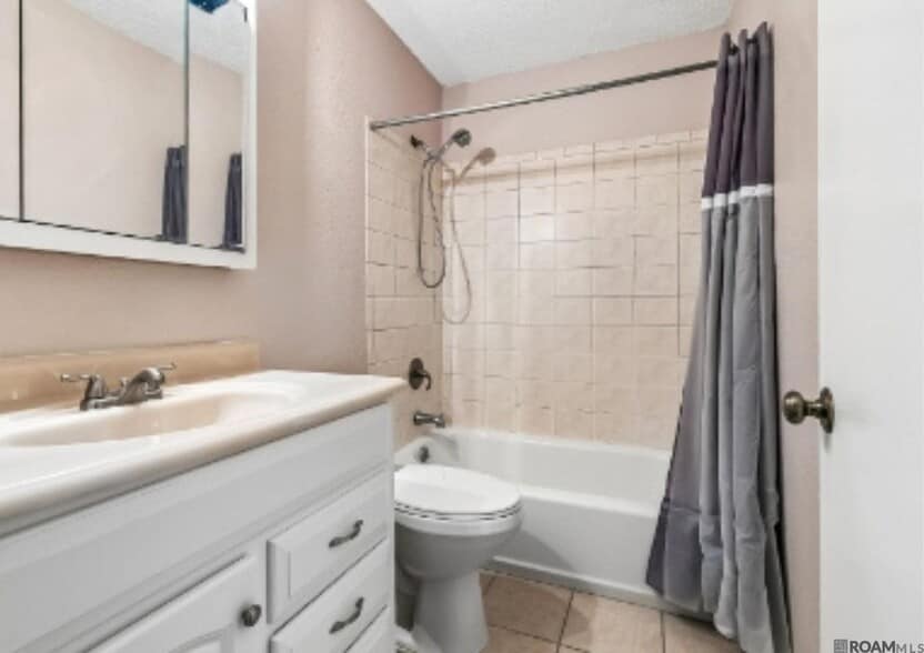 Building Photo - 1501 Somerset Pl