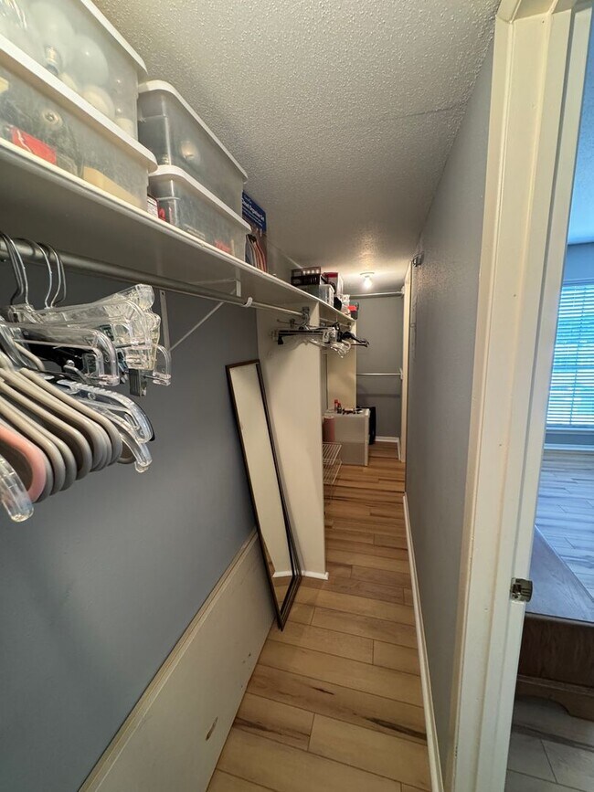 Building Photo - GREAT SPACIOUS CONDO | GATED | MEDICAL CENTER - 410 & IH10 | 3 BEDROOMS | 2 BATHROOMS