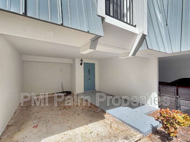 Building Photo - 390 Golfview Rd