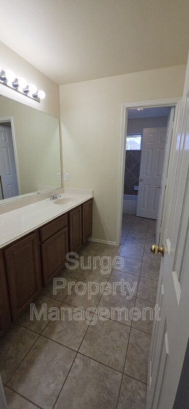 Building Photo - 312 Dover Heights Trail