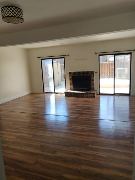 Building Photo - 5374 Eliots Oak Rd