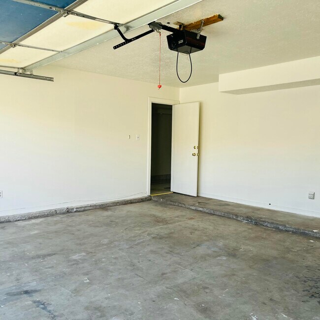 Building Photo - 3009 Estrella Brillante St NW