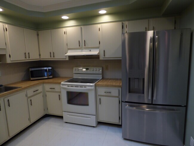 Building Photo - 729 NW 29th Avenue D Delray Beach Fl 33445