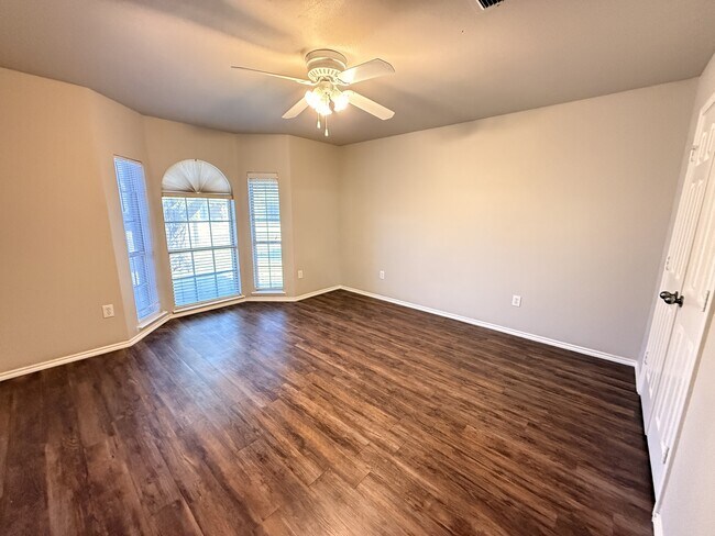 Building Photo - 6113 16th St