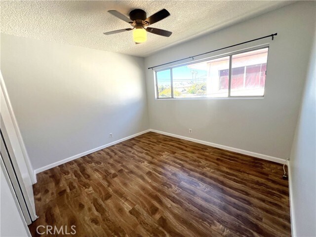 Building Photo - 620 W 82nd St