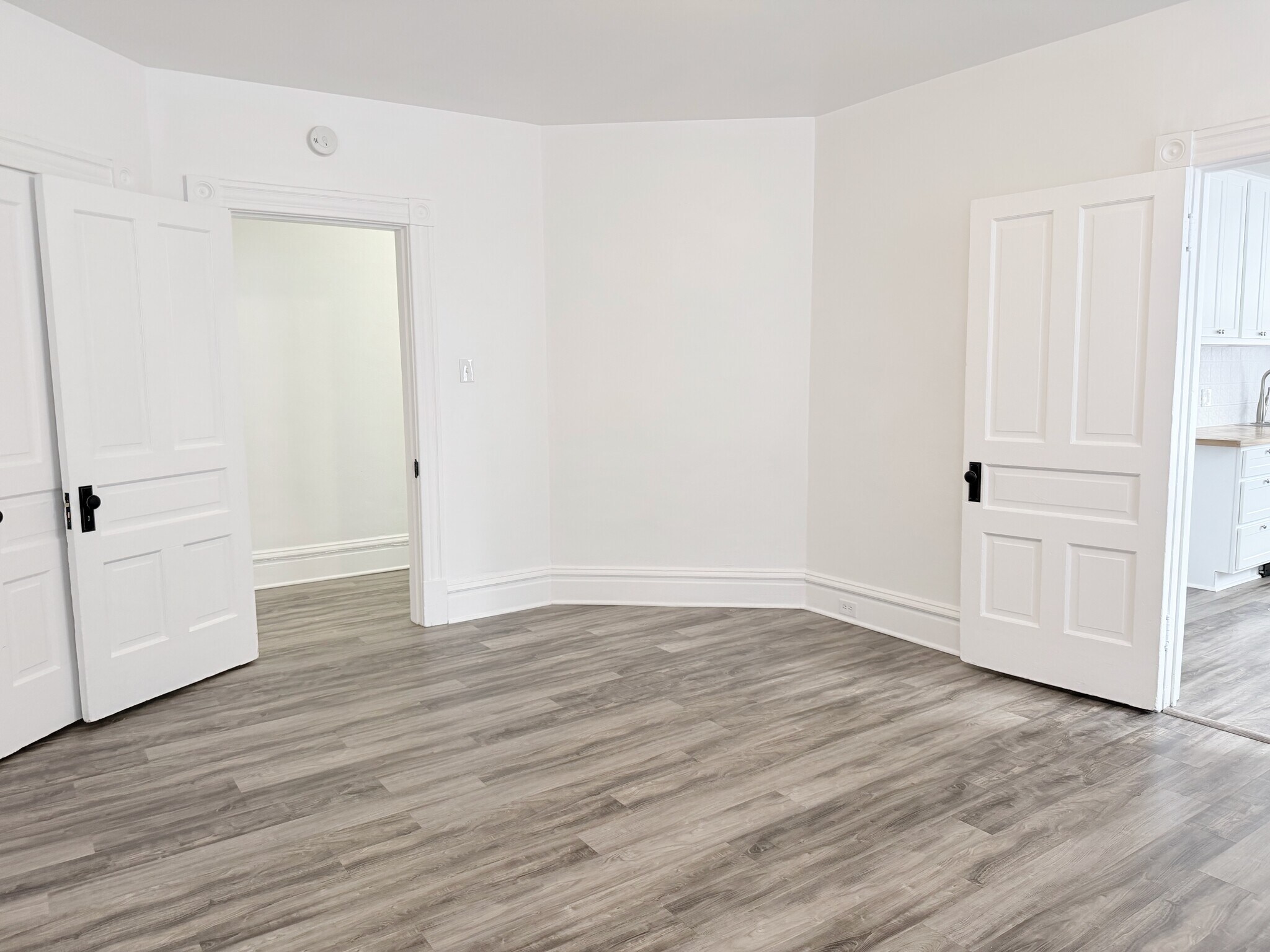 Building Photo - 3452 Alberta St