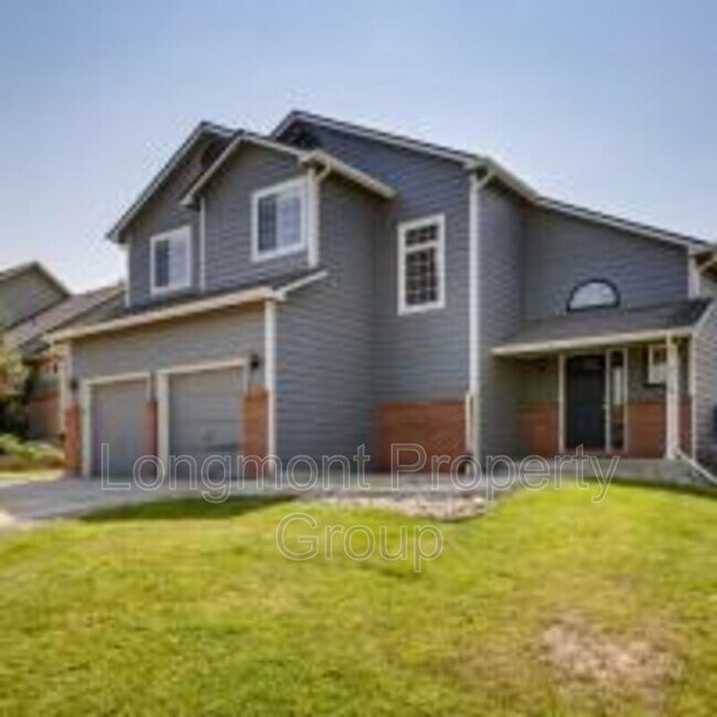 Building Photo - 713 Pendleton Ave