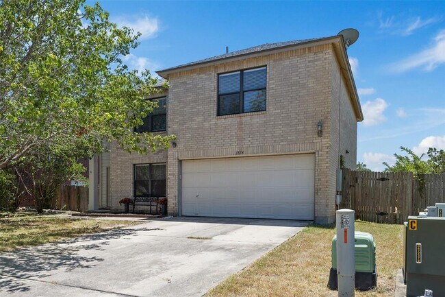 Building Photo - 1814 Grassland Dr