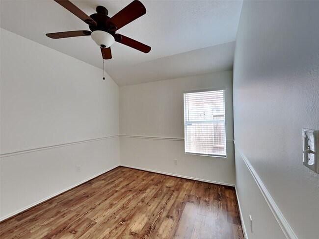 Building Photo - 11919 Lois Ln Dr