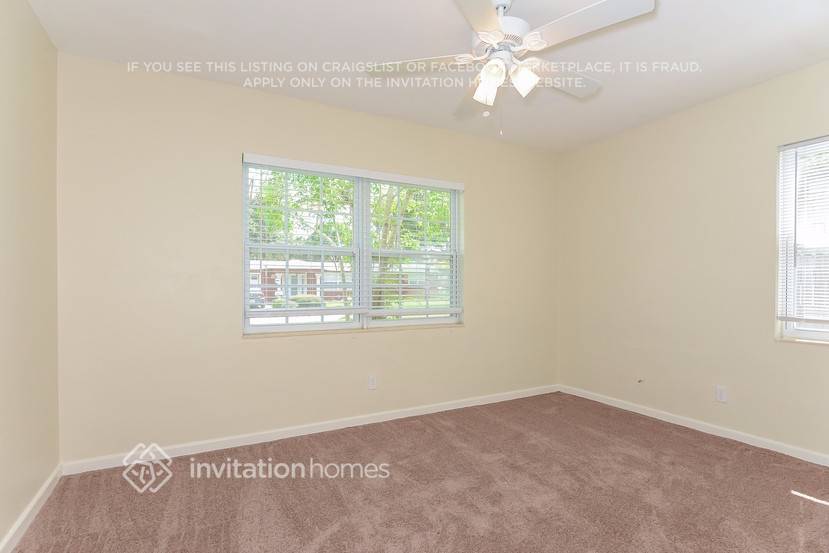 Building Photo - 2901 34th Ave N