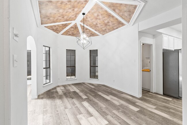 Building Photo - 7009 Bevington Dr