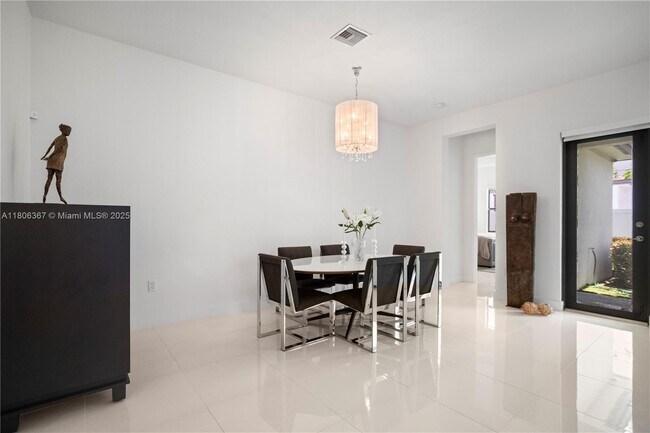 Building Photo - 4407 SW 175th Ave