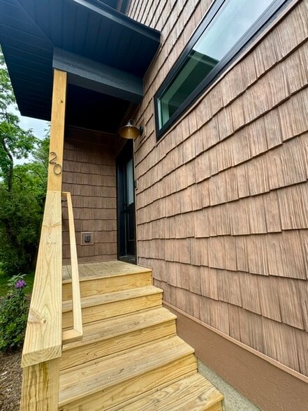 New Construction! Modern throughout!No Exterior Lawn Maintenance for Tenant! - 20 Leap Frog Park