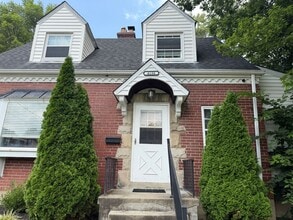 Building Photo - Cute Cape Cod 3 bed, 1.5 bath - READY NOW!