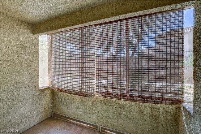 Building Photo - 5710 E Tropicana Ave