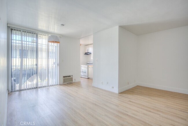 Primary Photo - 4255 5th St