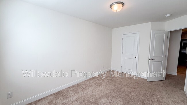 Building Photo - 4721 Lord Fogelman Wy