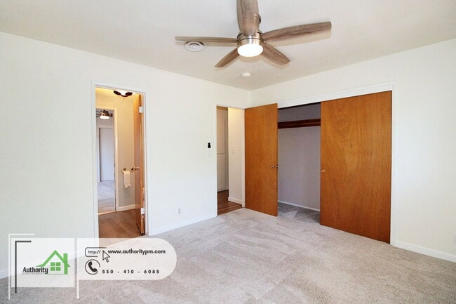 Building Photo - 4548 Pensacola St