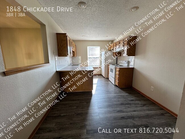 Building Photo - 1848 Chickadee Dr