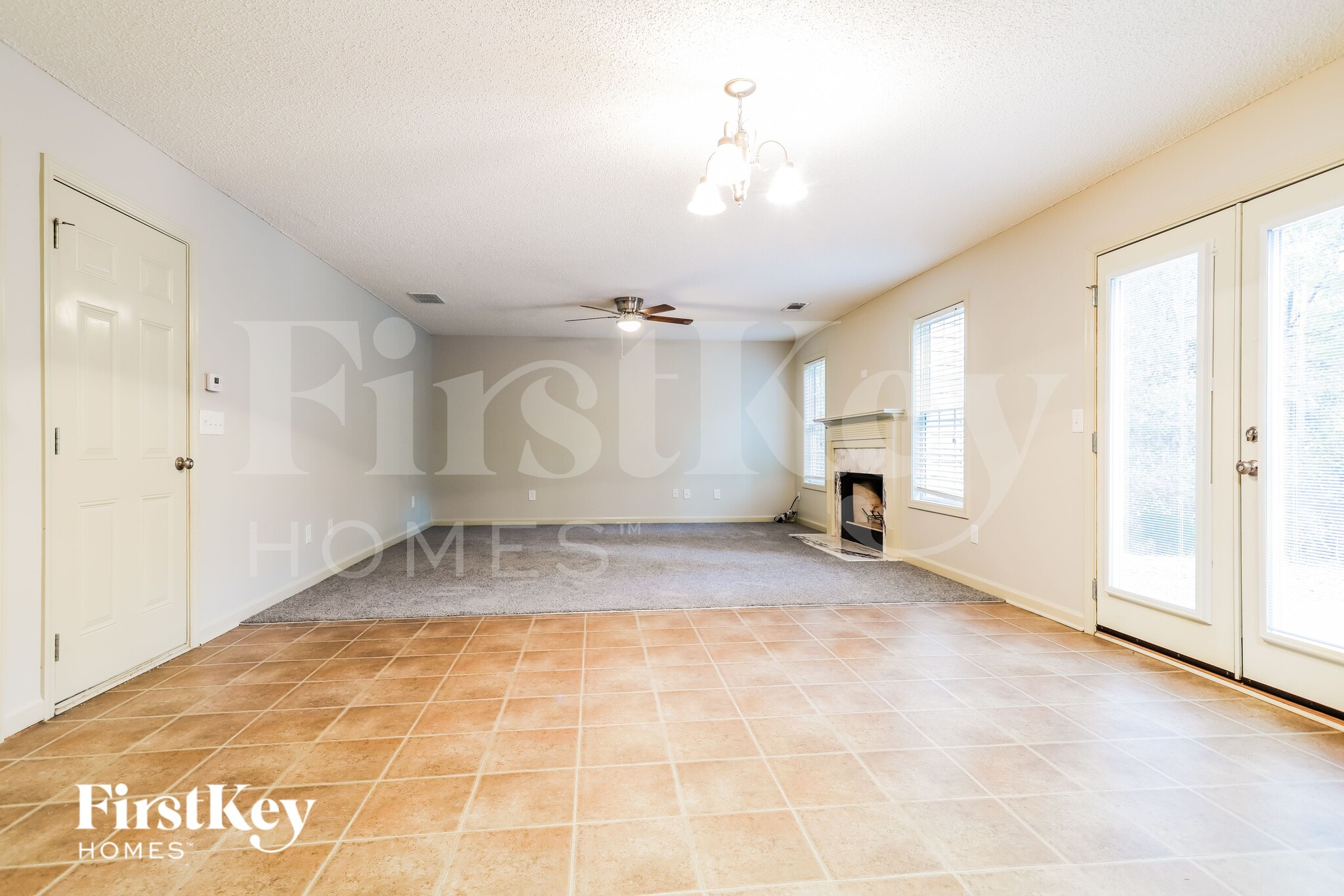 Building Photo - 894 Hawk Creek Trail