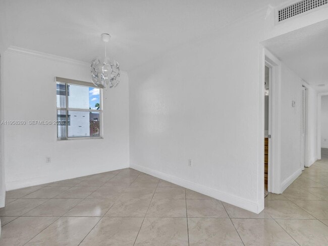 Building Photo - 8601 SW 94th St