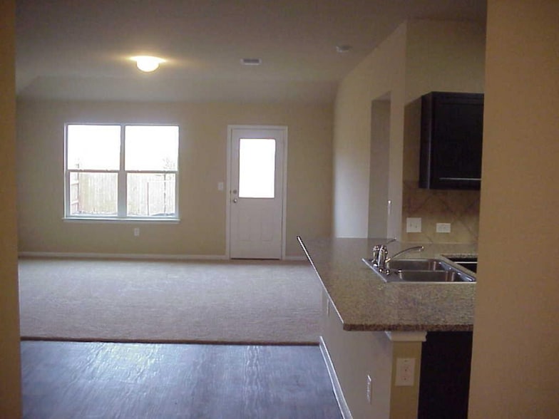 Building Photo - 13104 Cantarra Dr