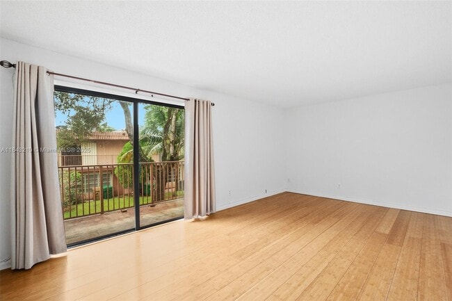 Primary Photo - 50 Matador Ln