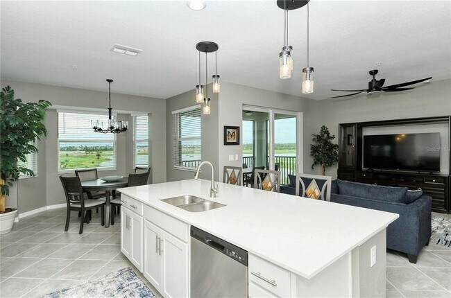 Building Photo - 12180 Wellen Golf St